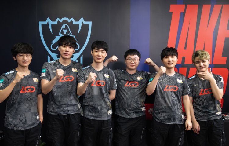 转会市场瞩 转会市场瞩