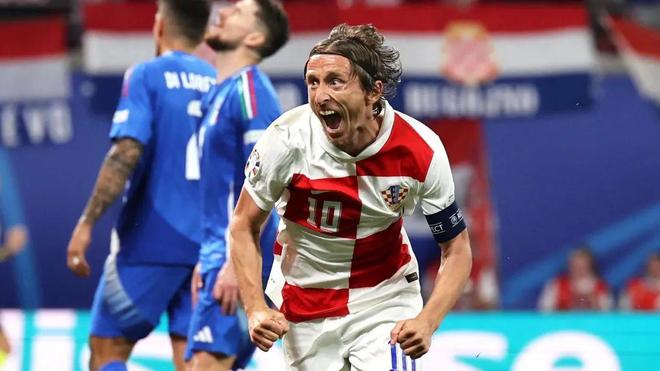 首轮他并未 首轮他并未