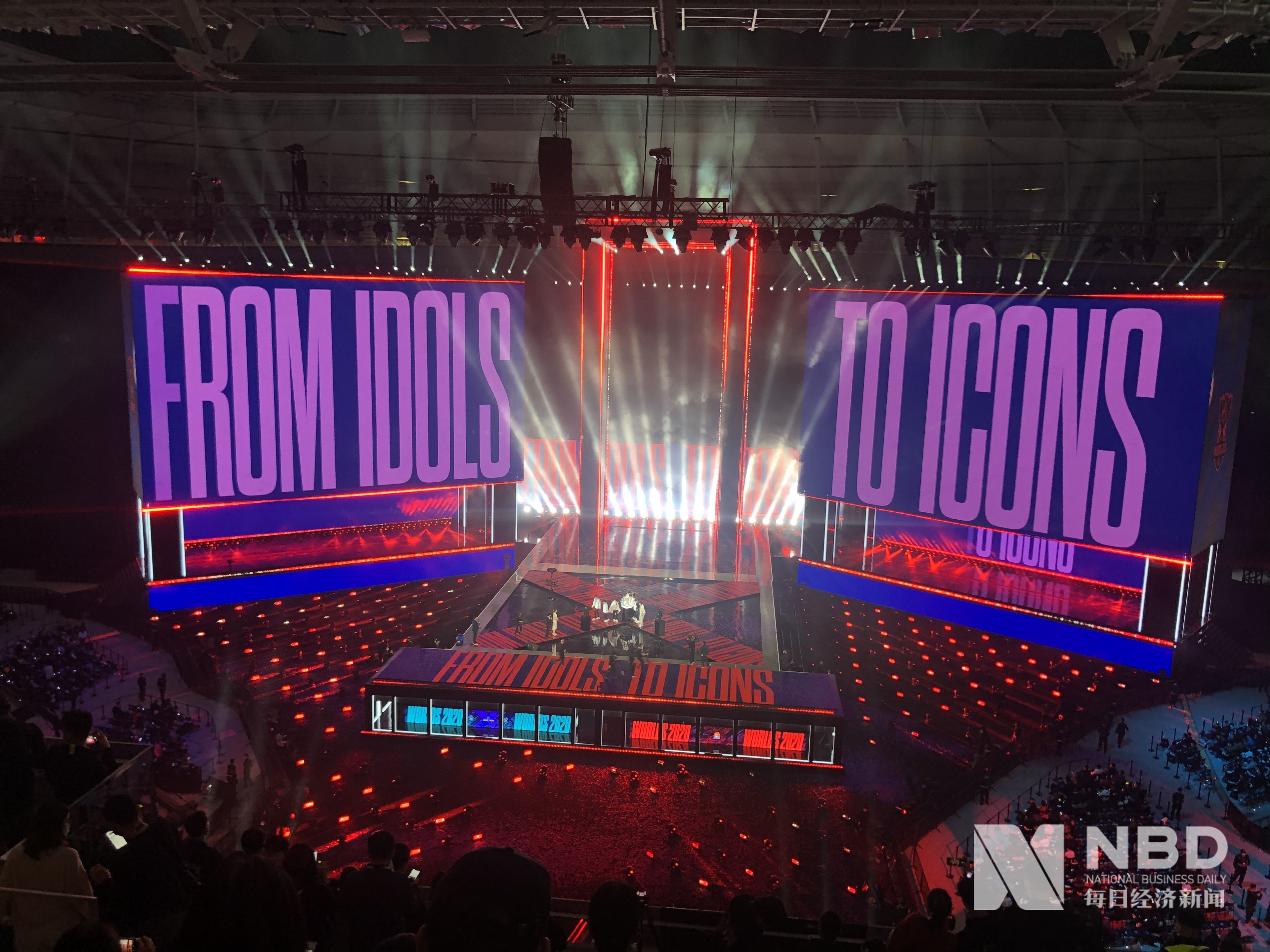 更是现代 更是现代