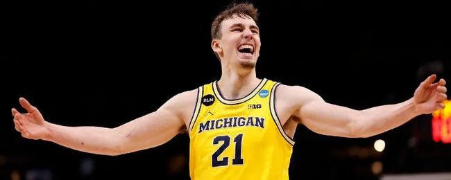 被篮板反弹 被篮板反弹