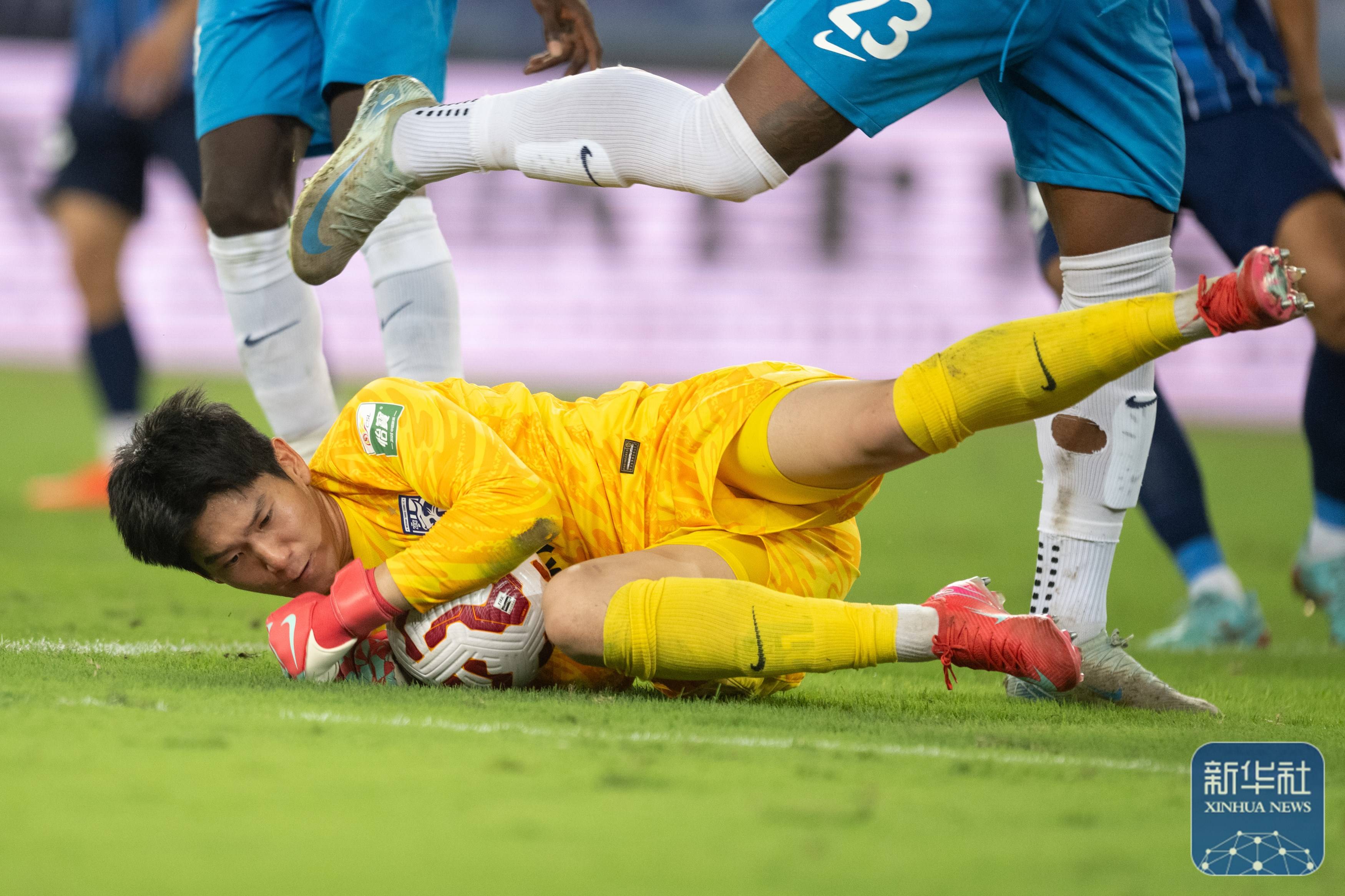 让他少了很 让他少了很