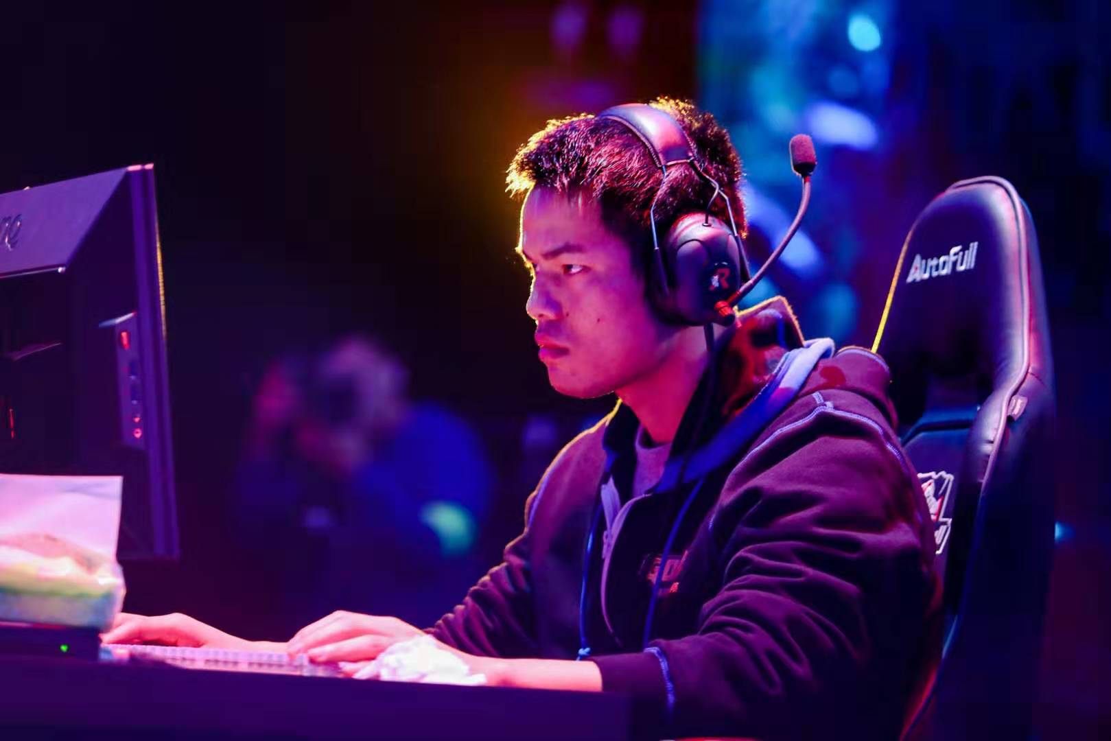 更是团队协 更是团队协