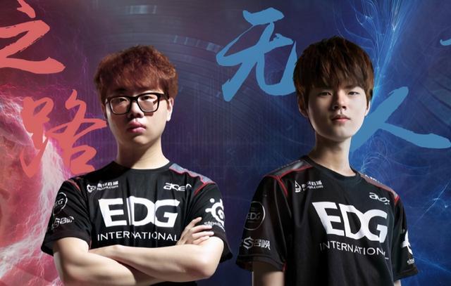 并且在篮下 并且在篮下