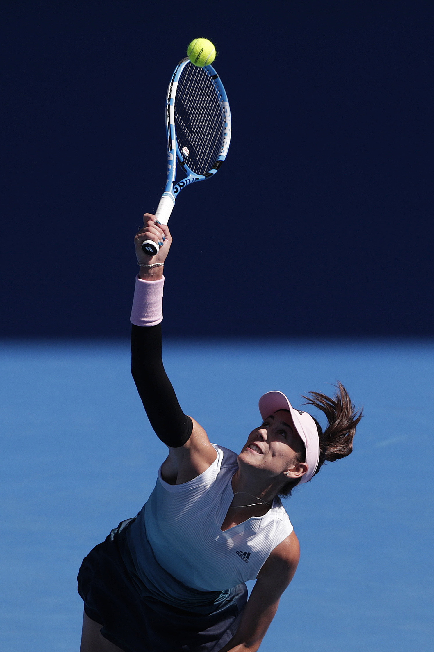 的带领下围 的带领下围